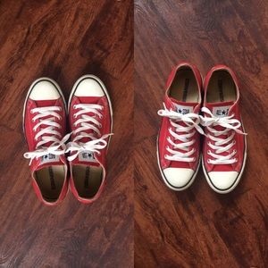 Men’s 7.5 /Ladies 9.5 converse